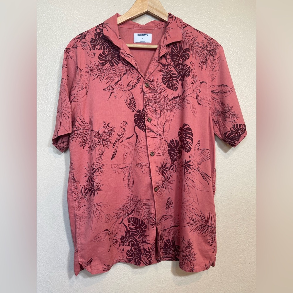 Old Navy Men's Pink Tropical Print Button Down Shirt